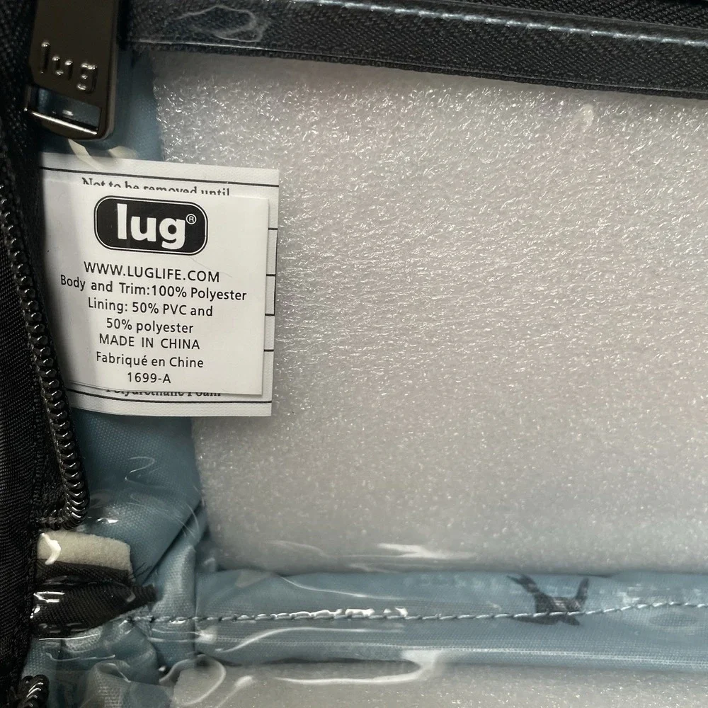 Lug Flash large quilted cosmetic toiletry travel case‎ black rainbow 7 x11 NWT